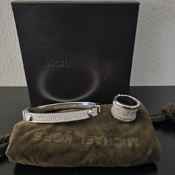 Michael Kors Silver Tone Pave Crystal Ring and Aster Stud Bracelet Set - Picture 4 of 7